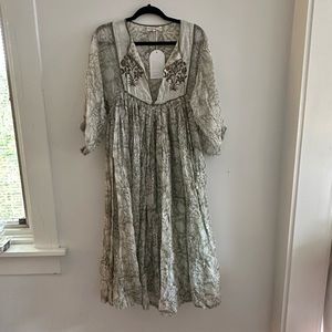 Daughters of India Diya Dress, Pistachio